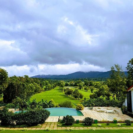 Amritara Ambatty Greens Resort Вираджпет Екстериор снимка