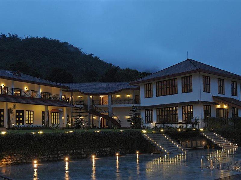 Amritara Ambatty Greens Resort Вираджпет Екстериор снимка