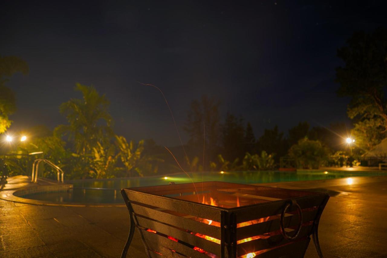 Amritara Ambatty Greens Resort Вираджпет Екстериор снимка