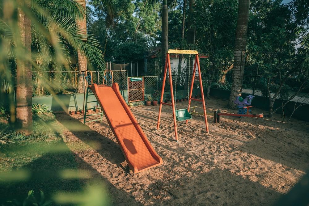 Amritara Ambatty Greens Resort Вираджпет Екстериор снимка