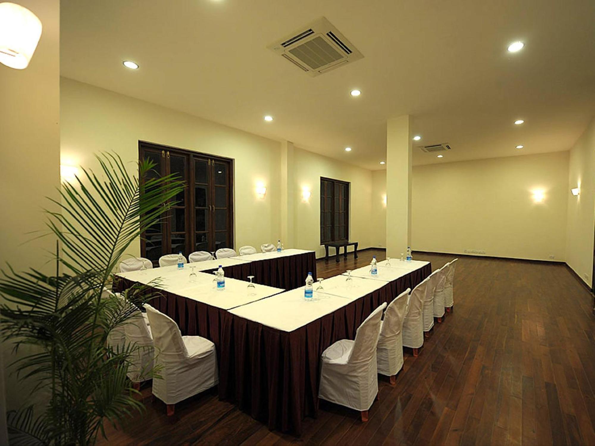 Amritara Ambatty Greens Resort Вираджпет Екстериор снимка