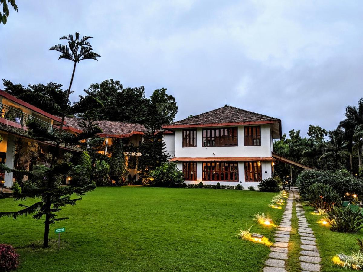 Amritara Ambatty Greens Resort Вираджпет Екстериор снимка