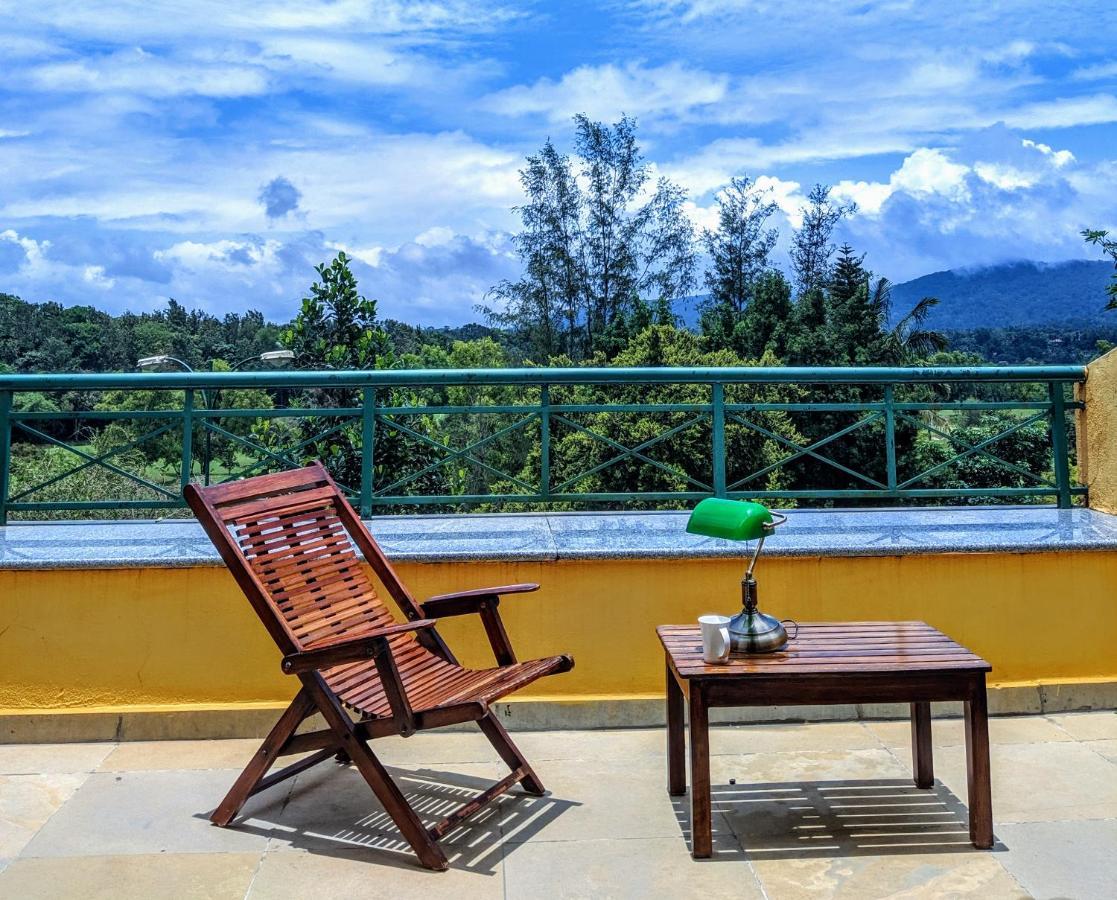 Amritara Ambatty Greens Resort Вираджпет Екстериор снимка