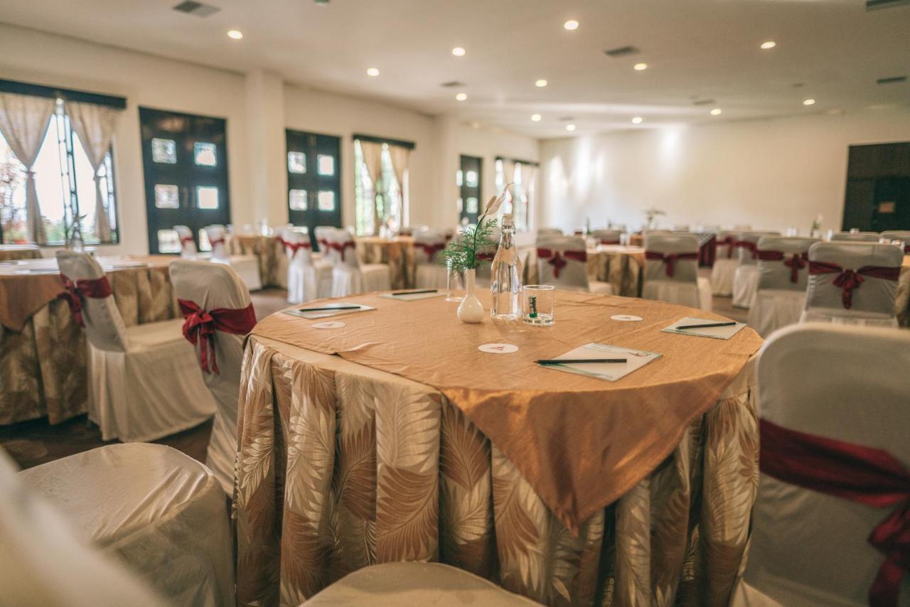 Amritara Ambatty Greens Resort Вираджпет Екстериор снимка